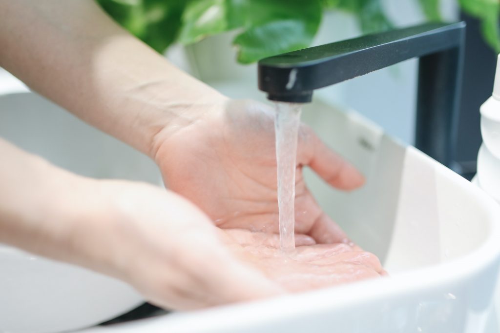 our sink repairs include re-enamelling of surfaces